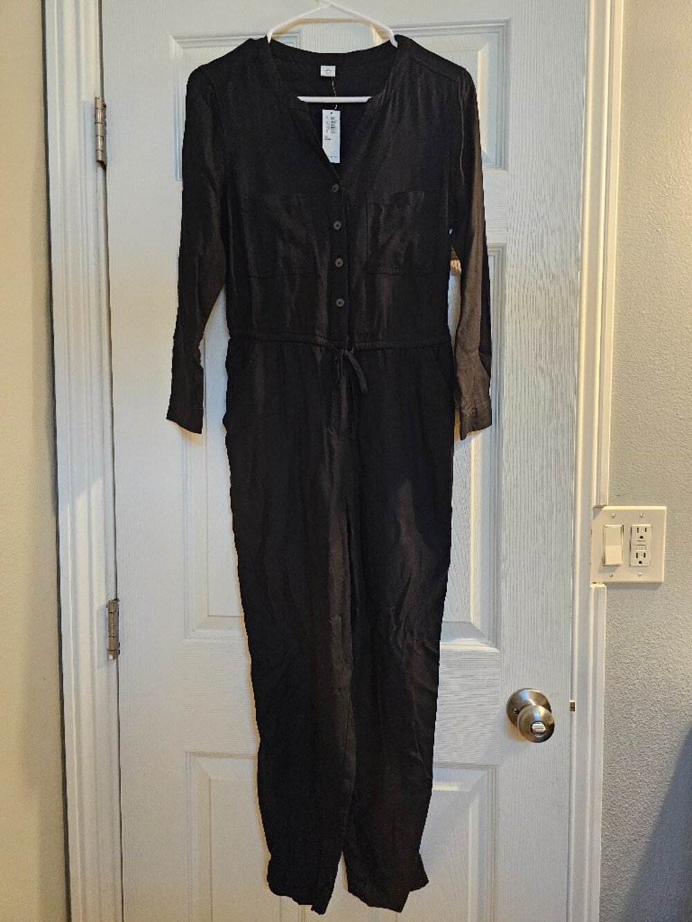 Old navy long sleeve button jumpsuit